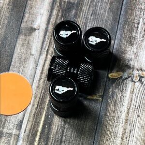 5for$10 Black Ford Mustang Tire Stem Valve Caps Car And Tire Accessories